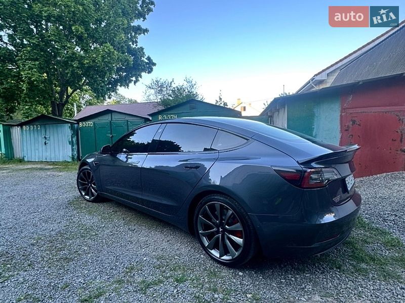 Седан Tesla Model 3 2019 в Одессе