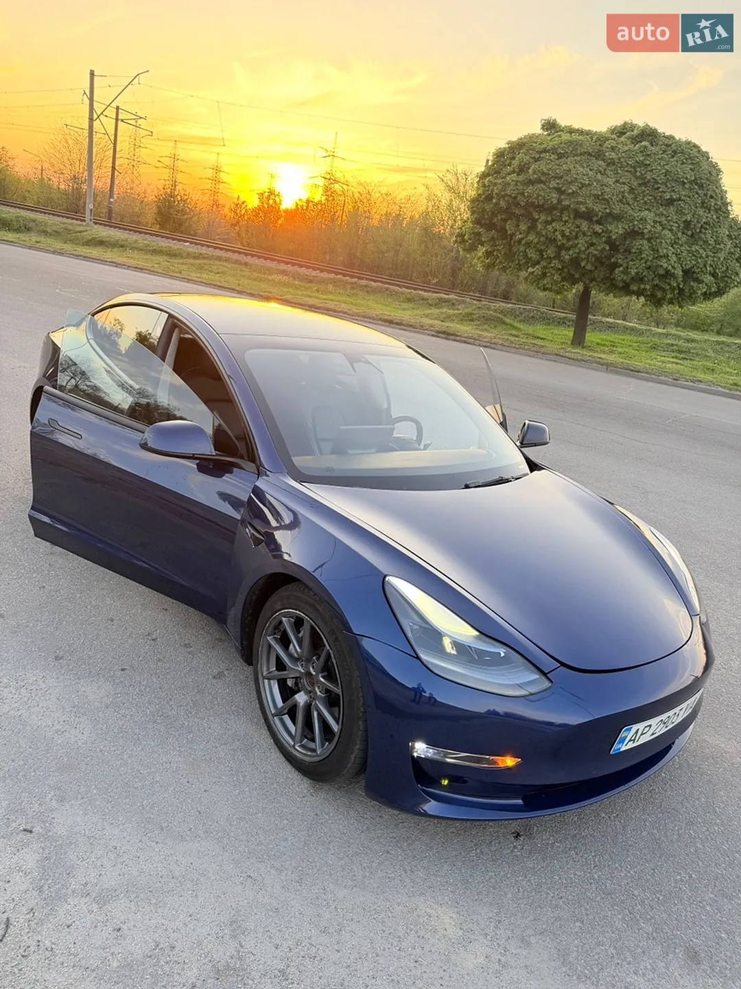 2022 Tesla Model 3 - мініатюра 8