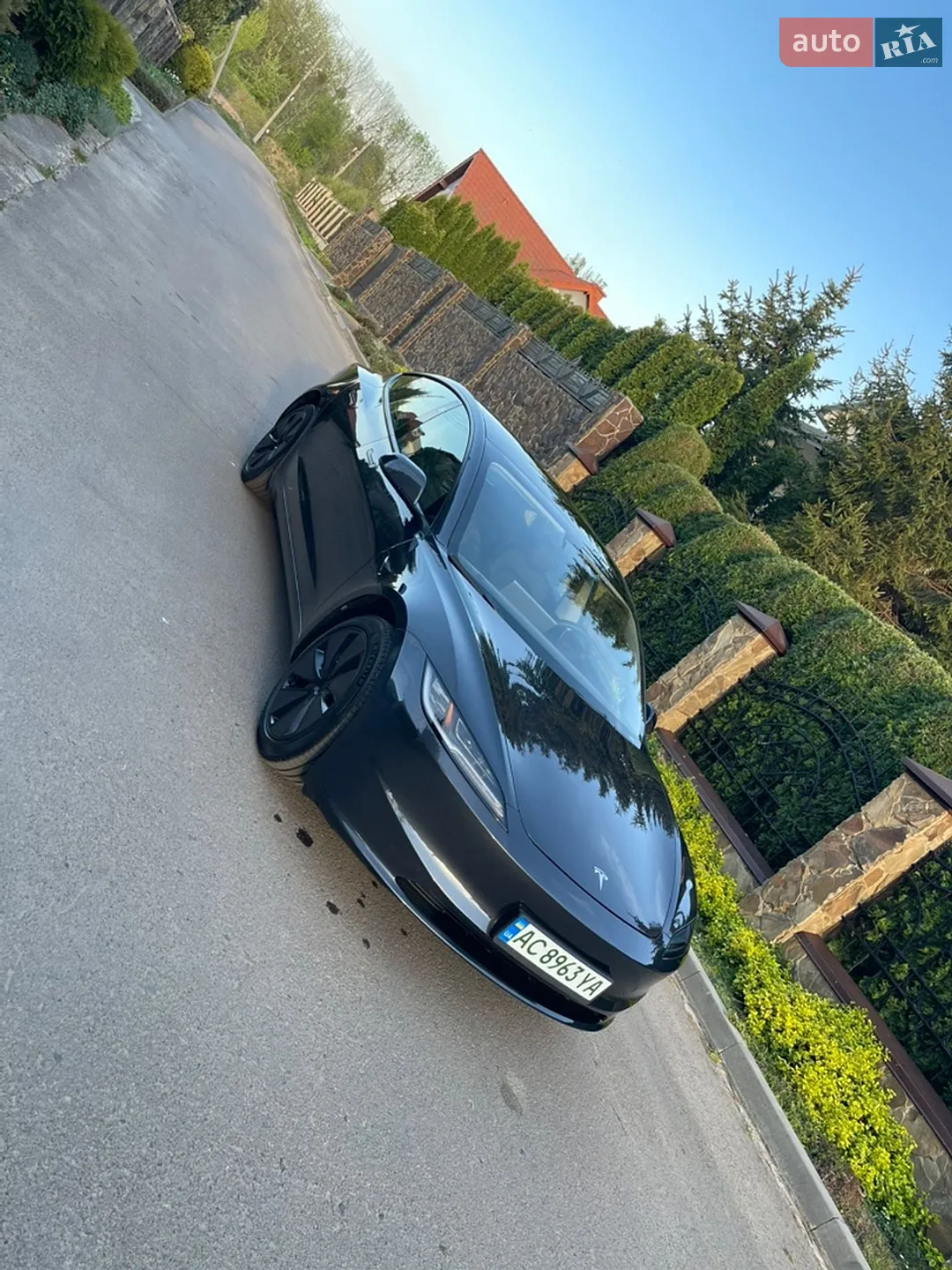 2025 Tesla Model 3 - мініатюра 2