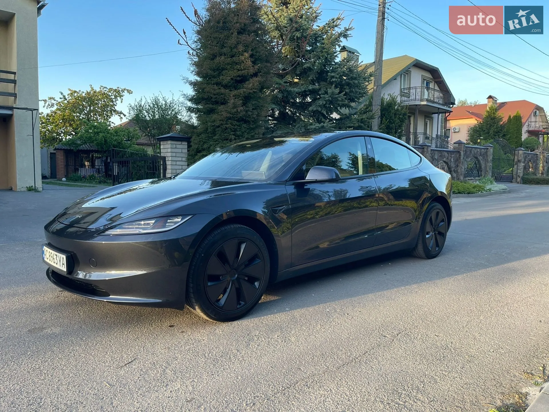 2025 Tesla Model 3 - мініатюра 15