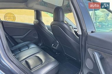 Седан Tesla Model 3 2021 в Луцке