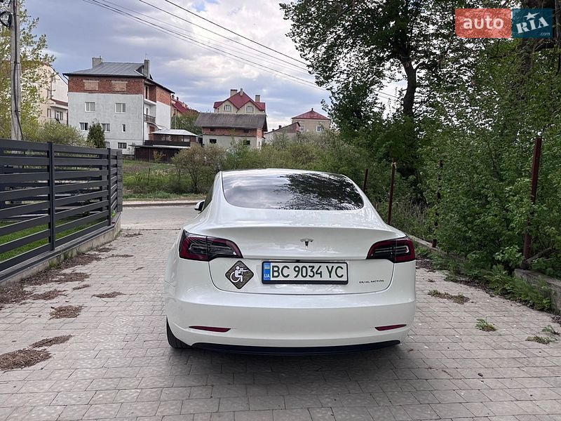 Седан Tesla Model 3 2023 в Львові фото 4 Седан Tesla Model 3 2023 в Львові