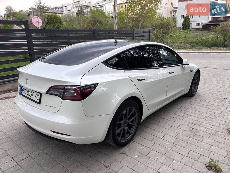 Седан Tesla Model 3 2023 в Львові фото 5 Седан Tesla Model 3 2023 в Львові