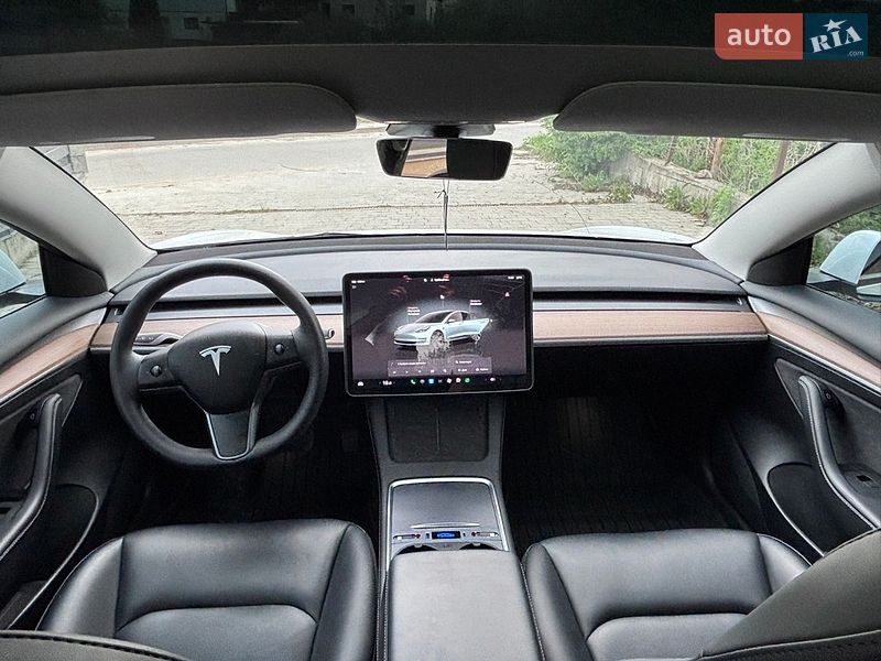 Седан Tesla Model 3 2023 в Львові фото 10 Седан Tesla Model 3 2023 в Львові