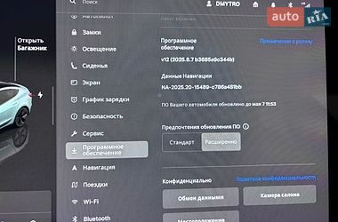 Седан Tesla Model 3 2023 в Львові