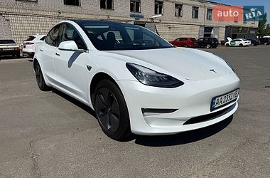 Седан Tesla Model 3 2018 в Києві