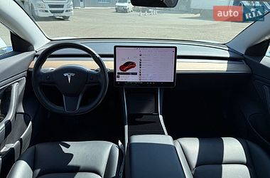 Седан Tesla Model 3 2018 в Києві