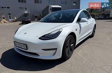 Седан Tesla Model 3 2018 в Києві