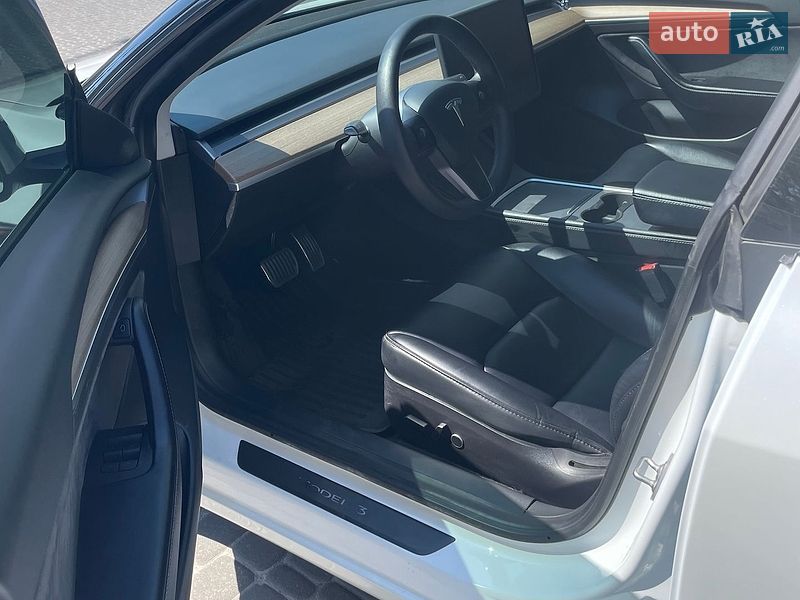 Седан Tesla Model 3 2021 в Харькове