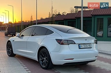 Седан Tesla Model 3 2019 в Ирпене