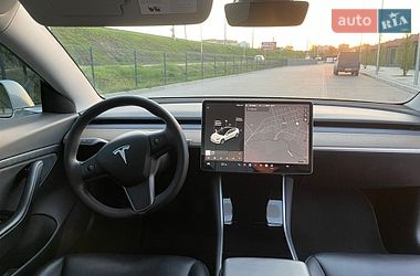 Седан Tesla Model 3 2019 в Ирпене
