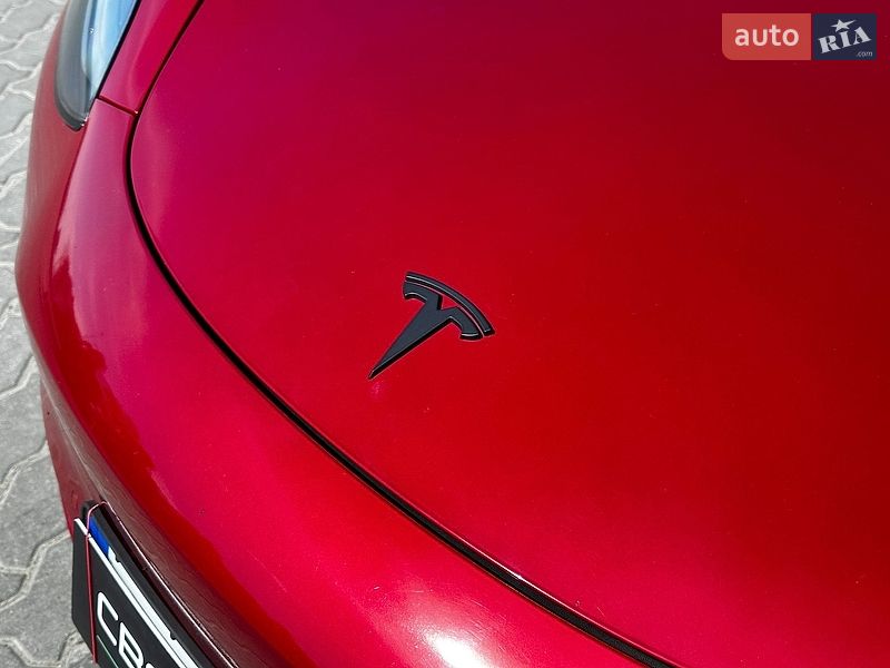 Седан Tesla Model 3 2020 в Львові