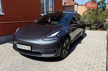 Седан Tesla Model 3 2019 в Вінниці