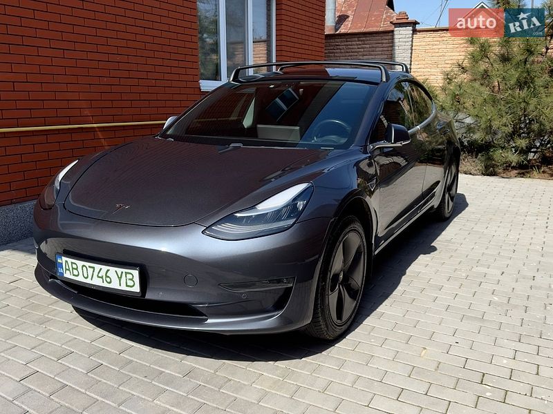 Седан Tesla Model 3 2019 в Вінниці