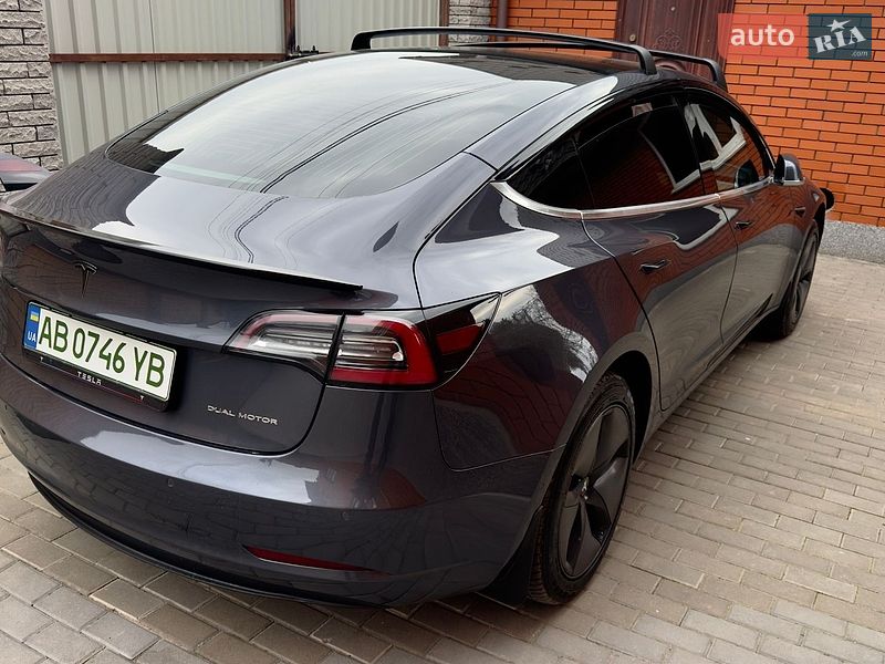 Седан Tesla Model 3 2019 в Вінниці