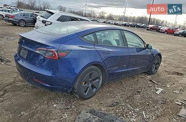 Седан Tesla Model 3 2023 в Львові