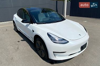 Седан Tesla Model 3 2021 в Днепре