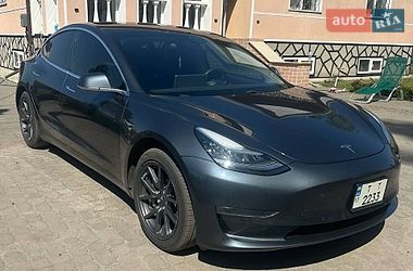 Седан Tesla Model 3 2018 в Золотоноші