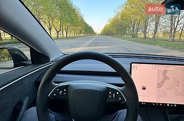Седан Tesla Model 3 2024 в Киеве