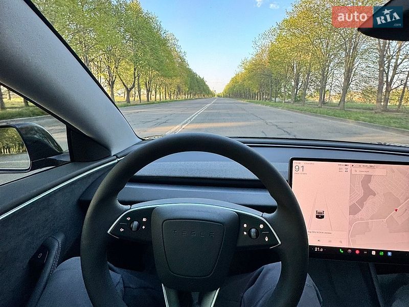 Седан Tesla Model 3 2024 в Киеве