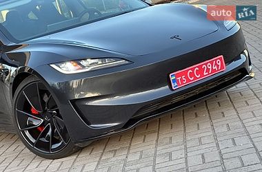 Седан Tesla Model 3 2024 в Запоріжжі