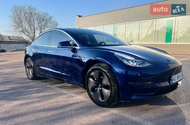 Седан Tesla Model 3 2018 в Кам'янському