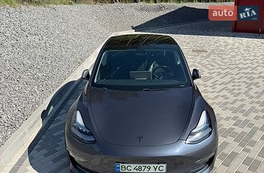 Седан Tesla Model 3 2020 в Львове