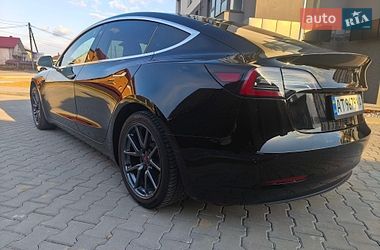 Седан Tesla Model 3 2020 в Ивано-Франковске