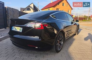 Седан Tesla Model 3 2020 в Ивано-Франковске