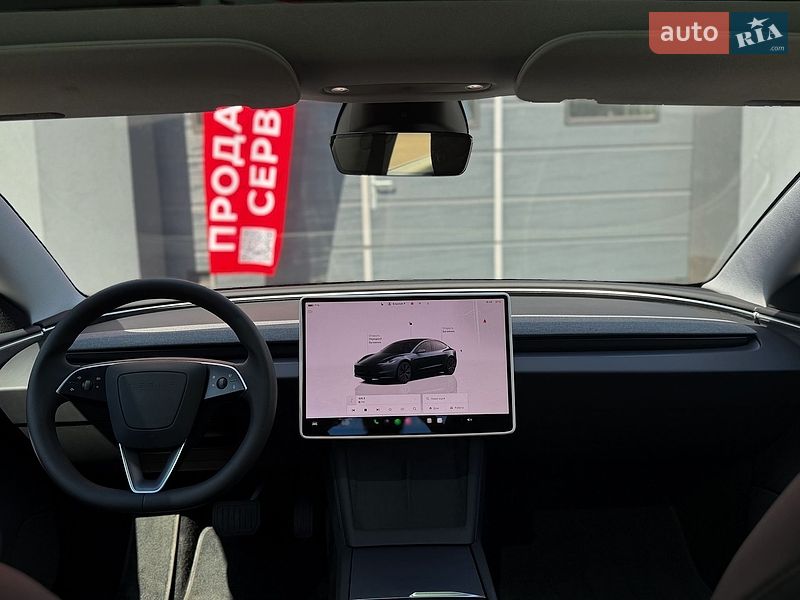 Седан Tesla Model 3 2025 в Киеве
