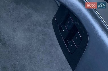 Седан Tesla Model 3 2018 в Києві