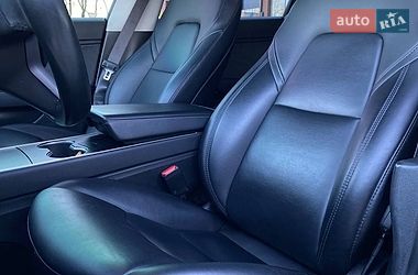 Седан Tesla Model 3 2018 в Києві