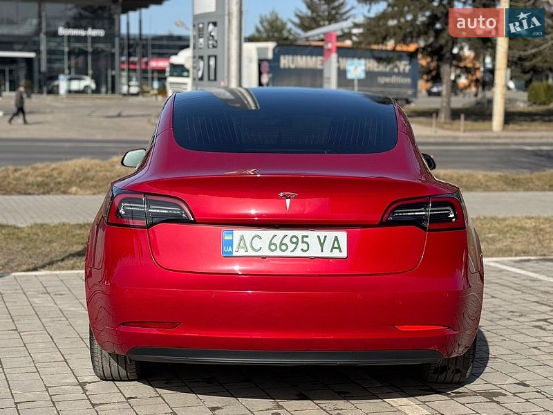Седан Tesla Model 3 2019 в Луцке
