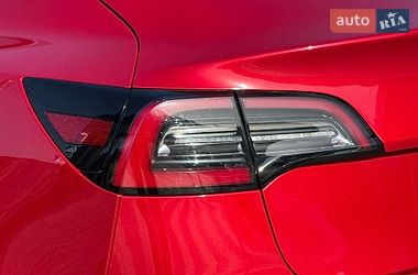 Седан Tesla Model 3 2019 в Луцке