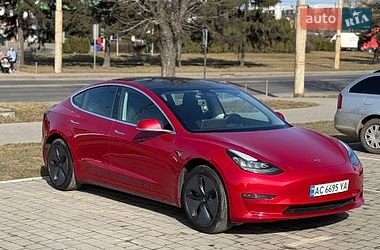 Седан Tesla Model 3 2019 в Луцке