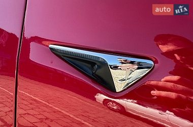Седан Tesla Model 3 2019 в Луцке