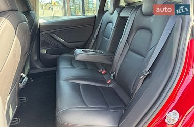 Седан Tesla Model 3 2019 в Луцке