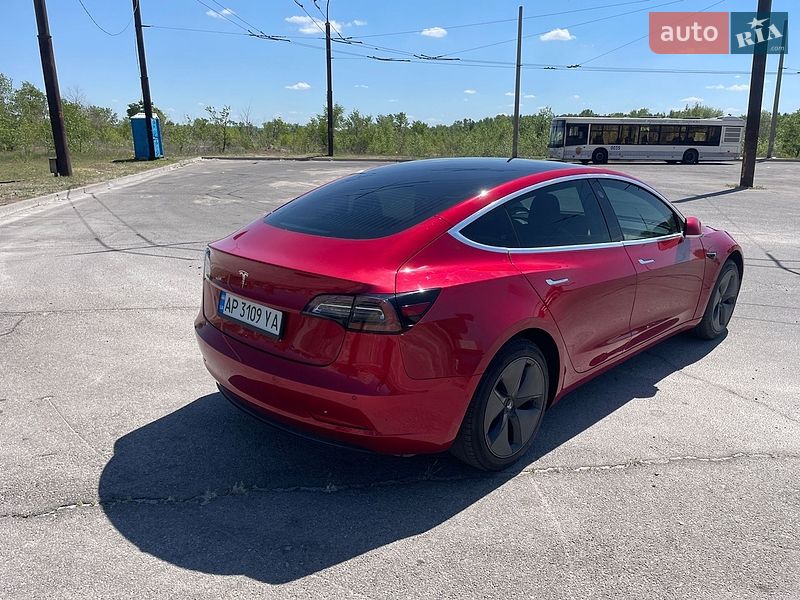 Седан Tesla Model 3 2020 в Запорожье