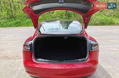 Седан Tesla Model 3 2022 в Одессе