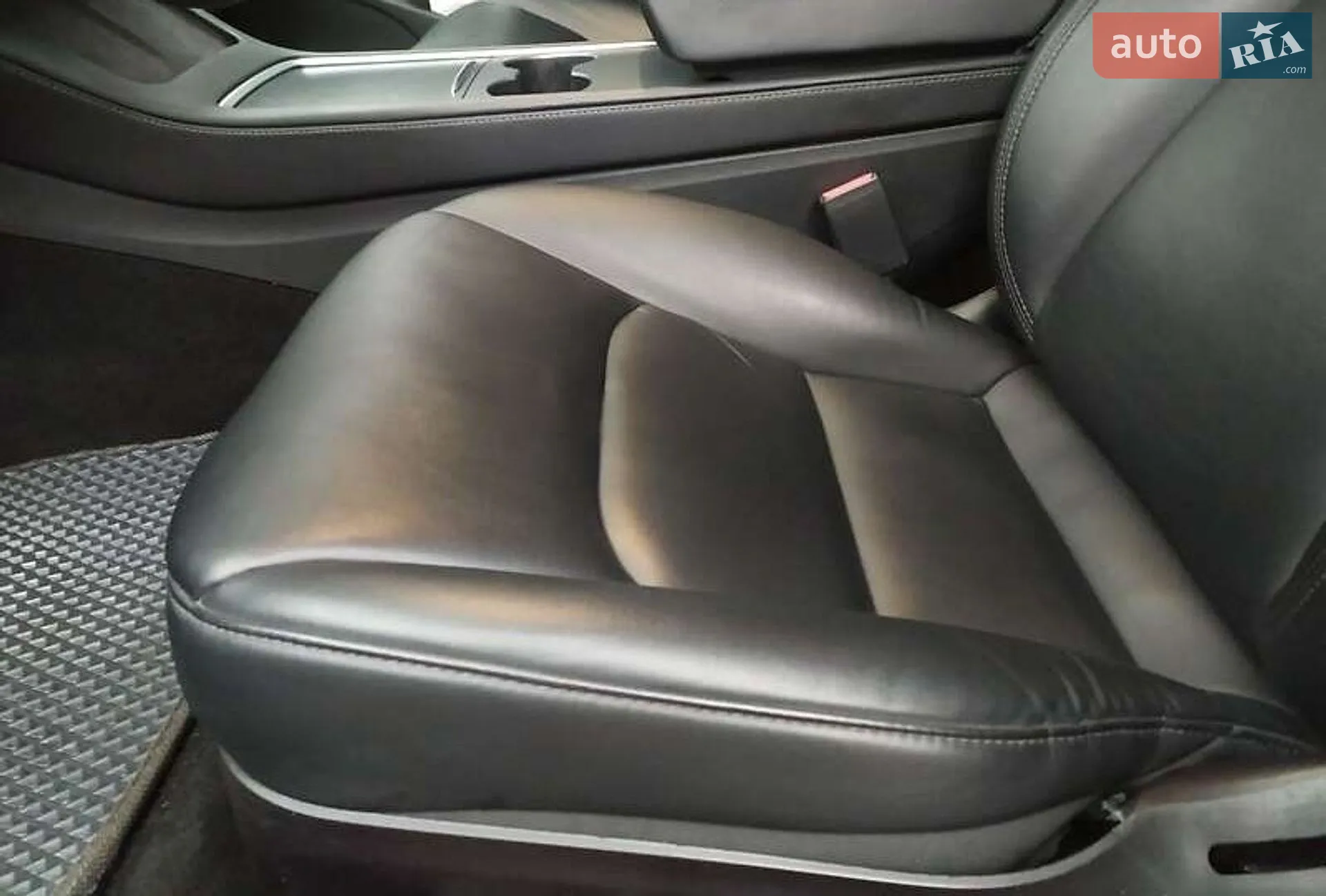 2022 Tesla Model 3 - мініатюра 17