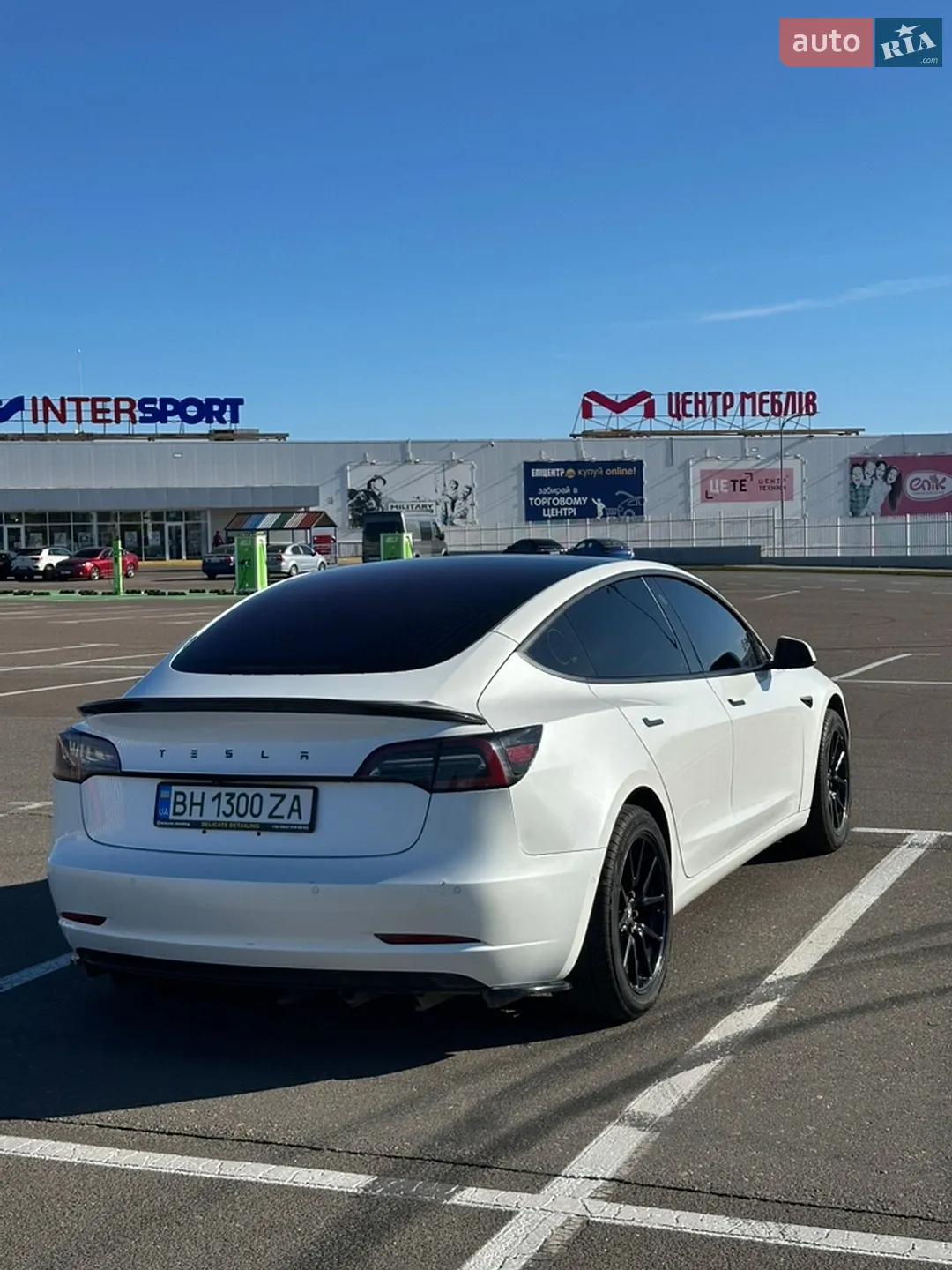 2017 Tesla Model 3 - мініатюра 4