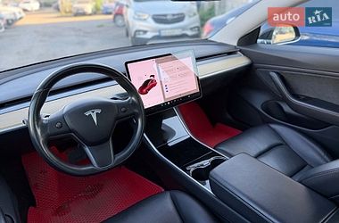 Седан Tesla Model 3 2018 в Вінниці