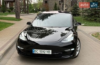 Седан Tesla Model 3 2019 в Киеве
