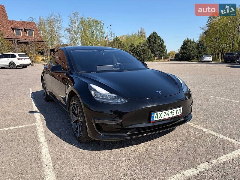 Седан Tesla Model 3 2019 в Харькове