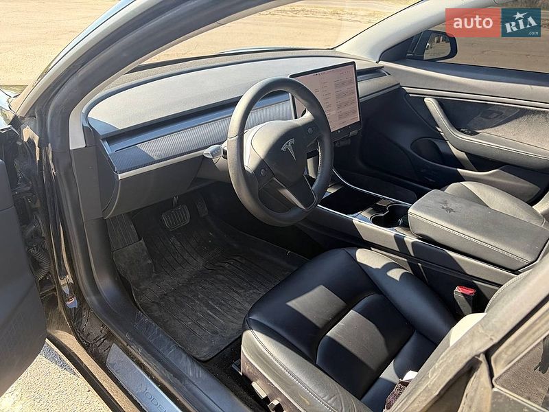Седан Tesla Model 3 2019 в Харькове