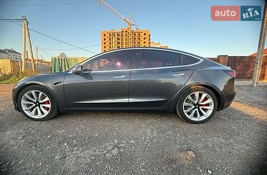 Седан Tesla Model 3 2018 в Дрогобыче