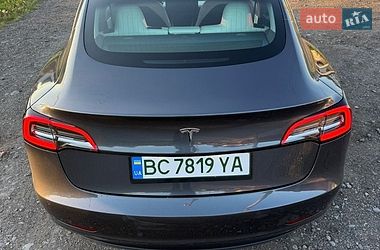 Седан Tesla Model 3 2018 в Дрогобыче