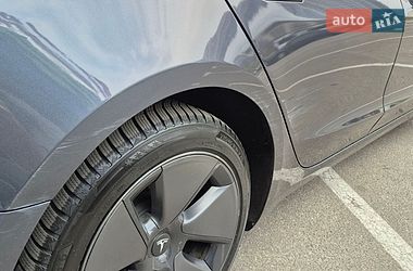 Седан Tesla Model 3 2022 в Киеве