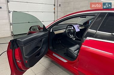 Седан Tesla Model 3 2018 в Гребенках