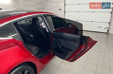 Седан Tesla Model 3 2018 в Гребенках